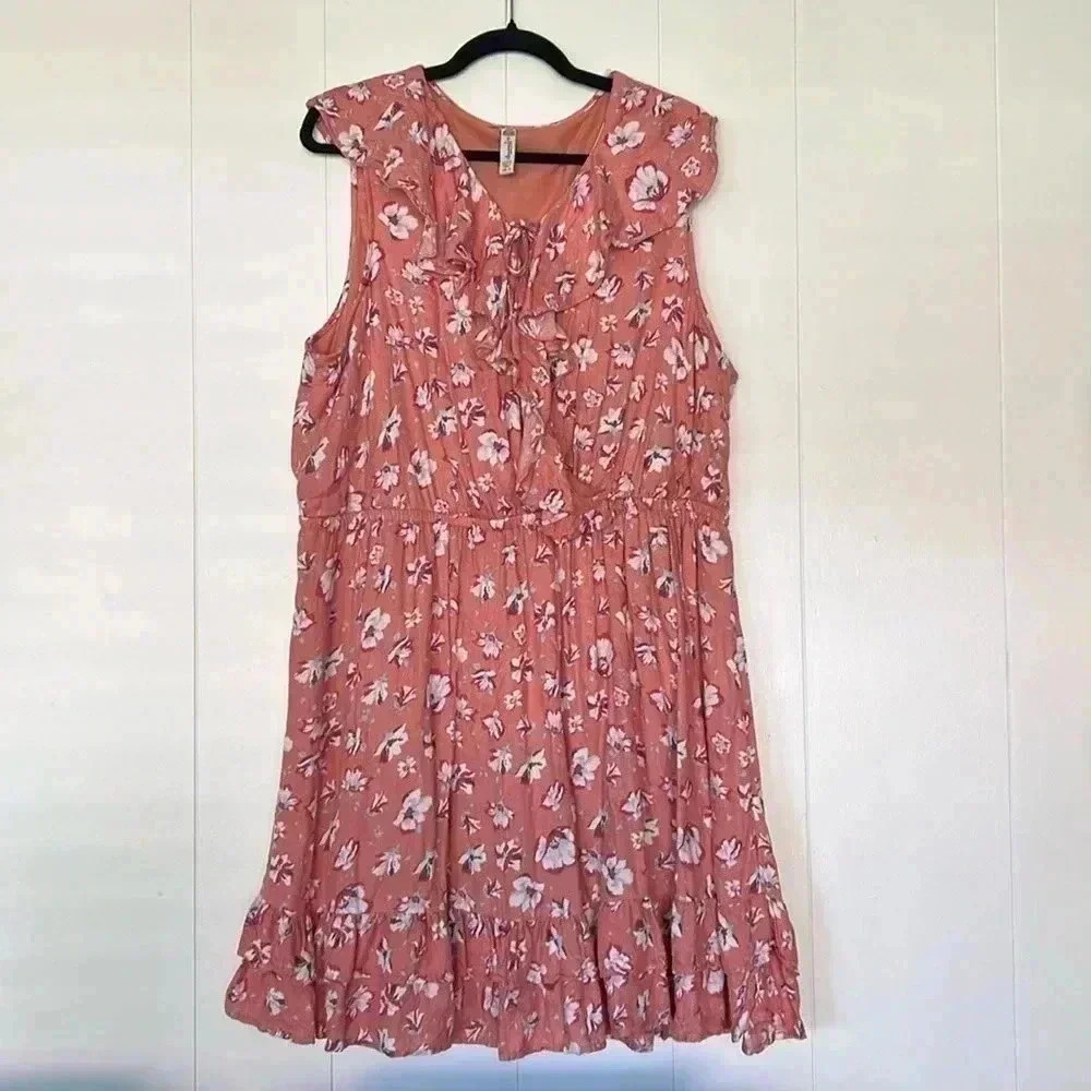 American Rag CIE Women’s Sleeveless Floral Dress B2